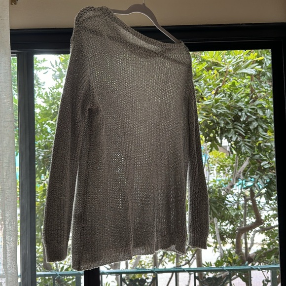 Black and white light sweater - Picture 2 of 2